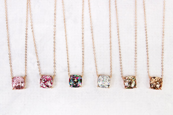 16355 - Cushion Glitter Necklace